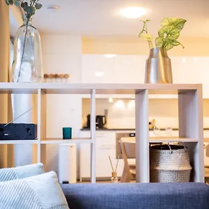 Apartment Delightful 2 Bedroom - Sd23l 