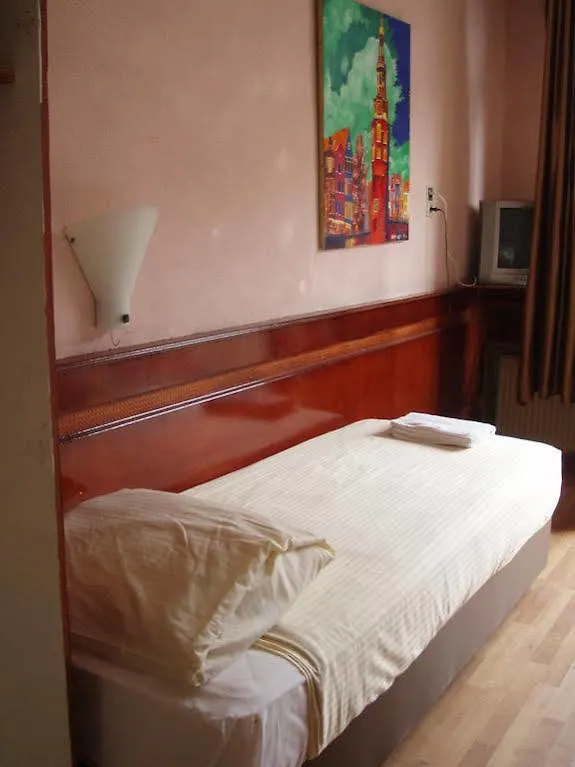 Hotel Manofa Amsterdam 2*,